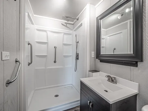 $369,900 | 32 West Fletchall Avenue, Poseyville, IN 47633