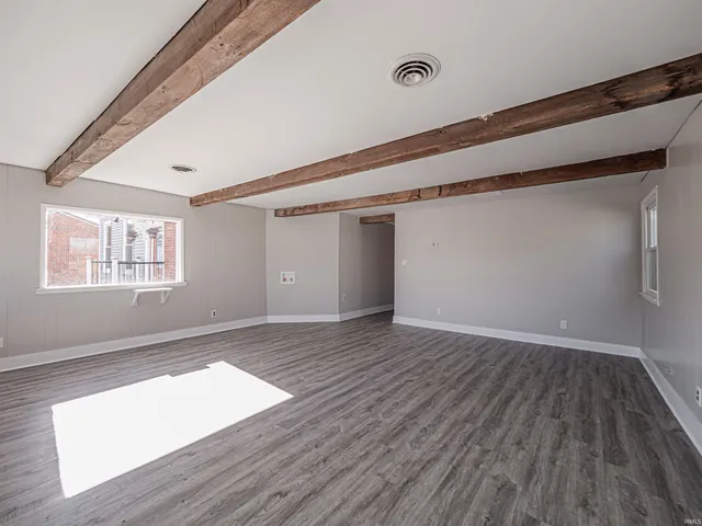 $379,900 | 32 West Fletchall Avenue, Poseyville, IN 47633