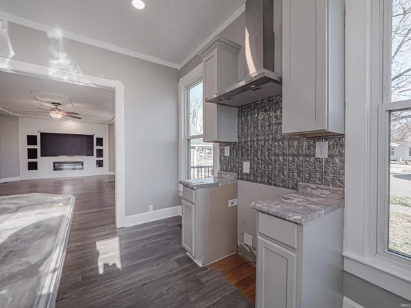 $369,900 | 32 West Fletchall Avenue, Poseyville, IN 47633