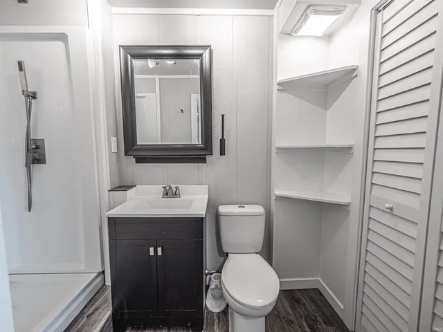 $379,900 | 32 West Fletchall Avenue, Poseyville, IN 47633