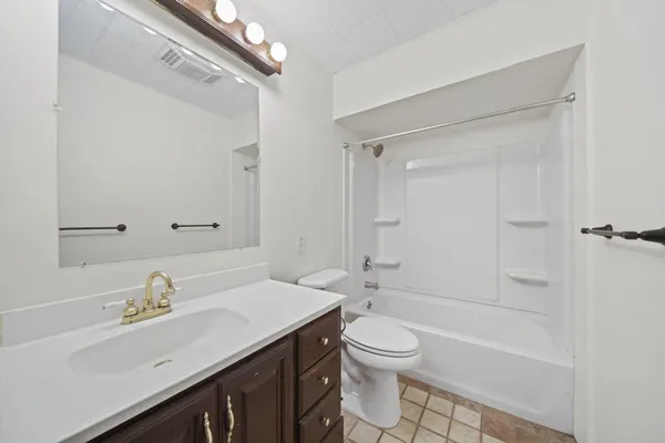 $210,000 | 1840 Taylor Drive, Adrian, MI 49221