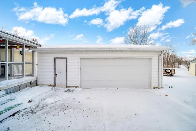 $209,900 | 1840 Taylor Drive, Adrian, MI 49221