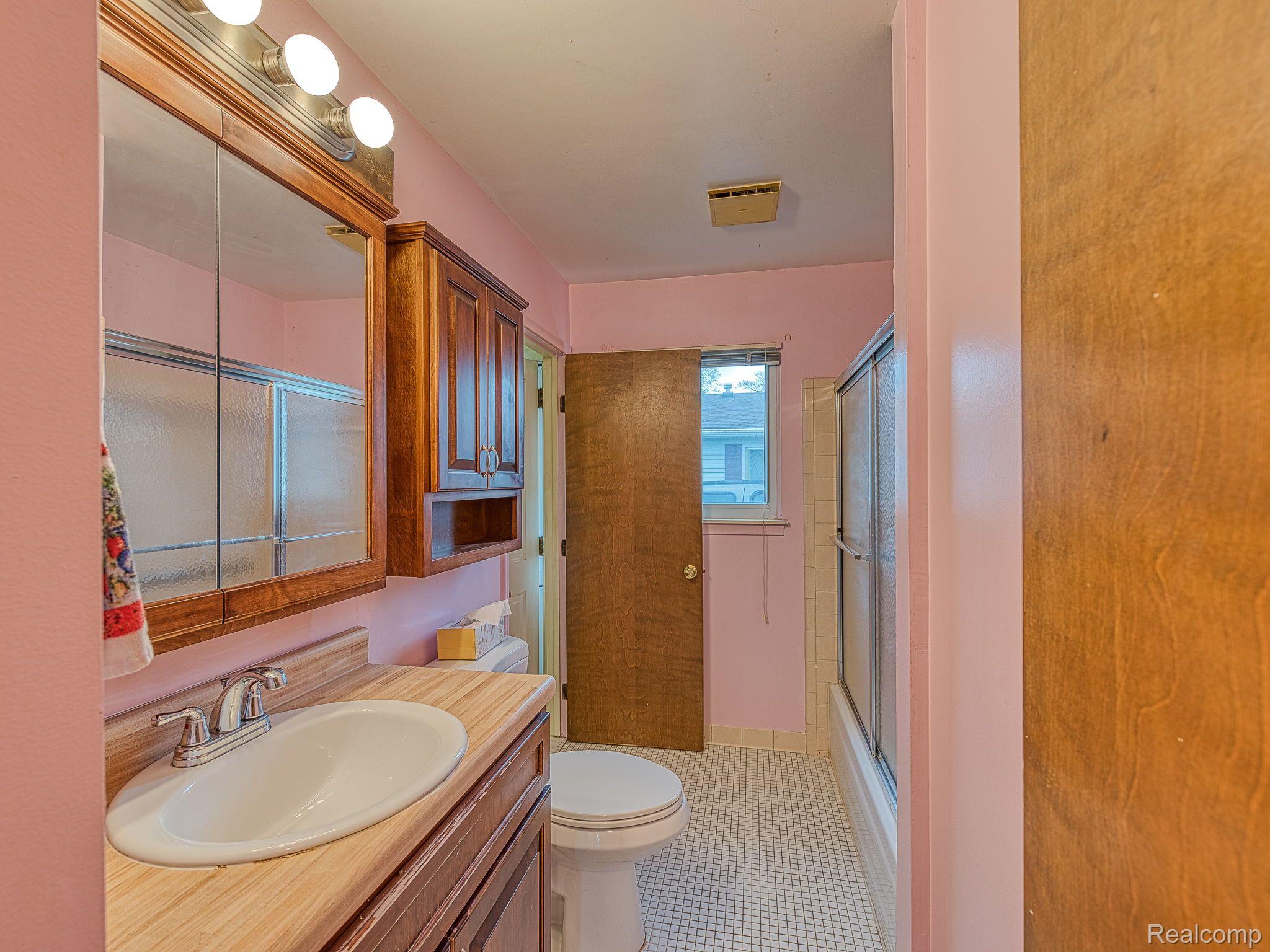 596 North Harris Road Ypsilanti, MI 48198 - Photo 17 of 27 Gallery Image 17