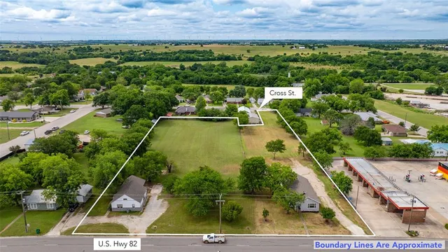 $699,000 | 322-410 East Division Street, Muenster, TX 76252