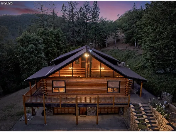 $2,350,000 | 5361 Highway 238, Jacksonville, OR 97530