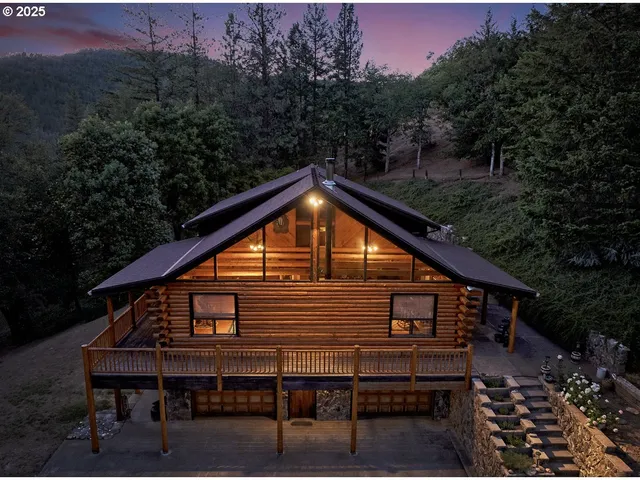 $2,350,000 | 5361 Highway 238, Jacksonville, OR 97530