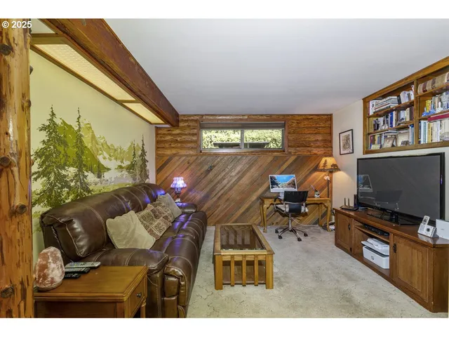 $2,350,000 | 5361 Highway 238, Jacksonville, OR 97530