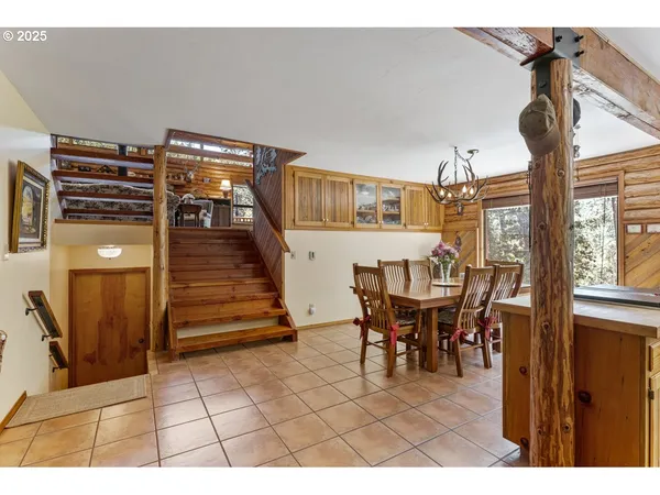 $2,350,000 | 5361 Highway 238, Jacksonville, OR 97530