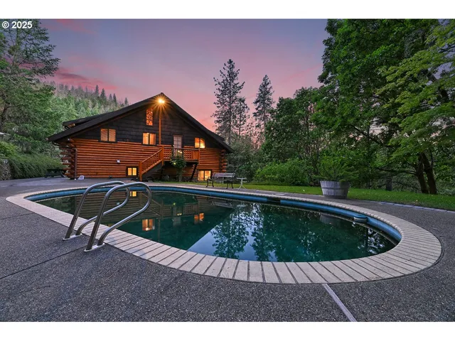 $2,350,000 | 5361 Highway 238, Jacksonville, OR 97530