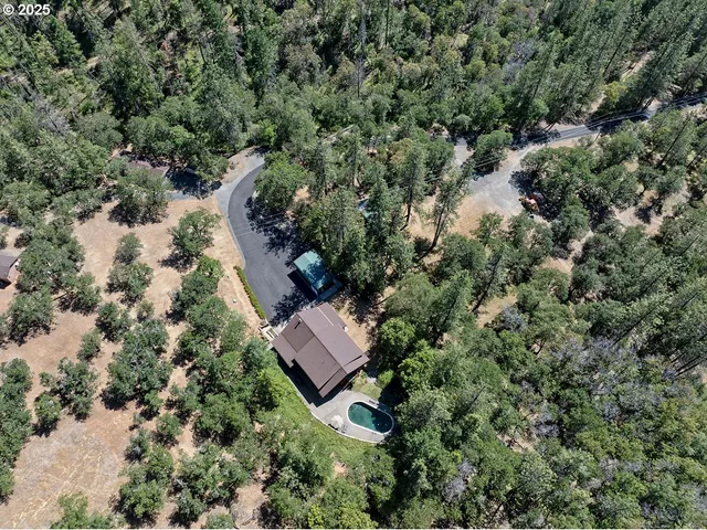 $2,350,000 | 5361 Highway 238, Jacksonville, OR 97530