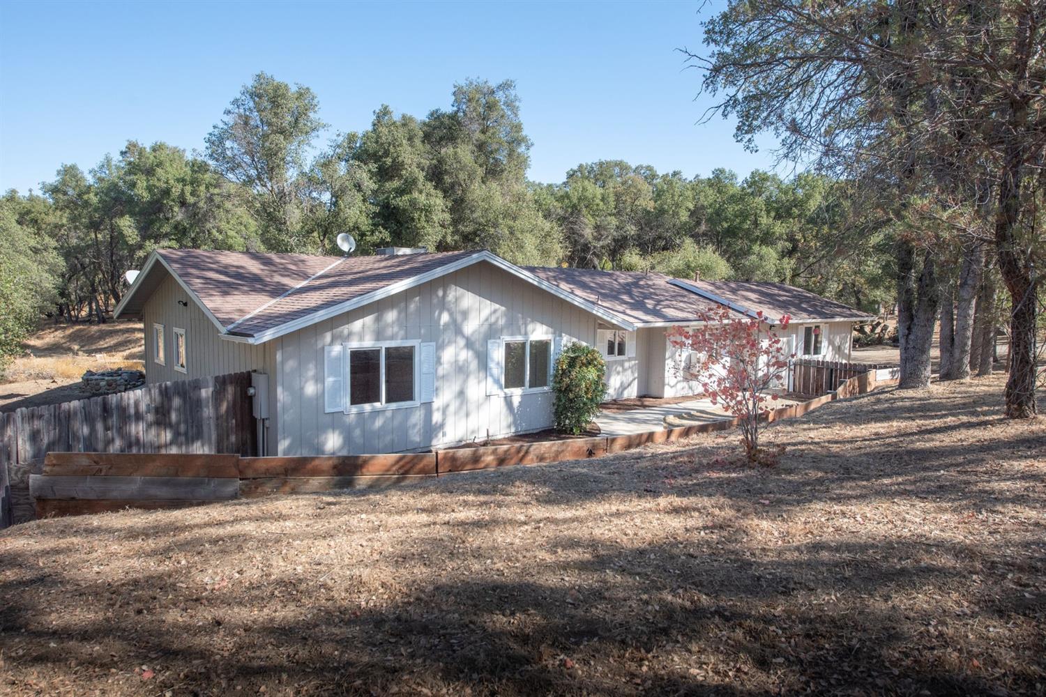 47459 Modoc Road Coarsegold, CA 93614 - Photo 2 of 38 Gallery Image 2