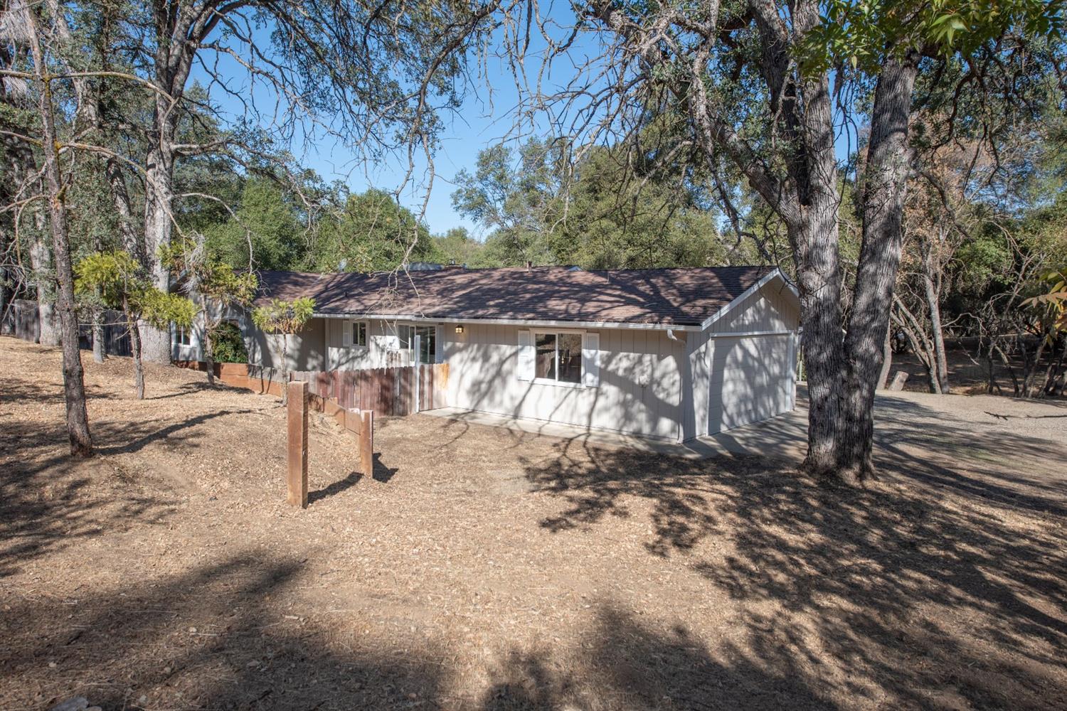 47459 Modoc Road Coarsegold, CA 93614 - Photo 3 of 38 Gallery Image 3