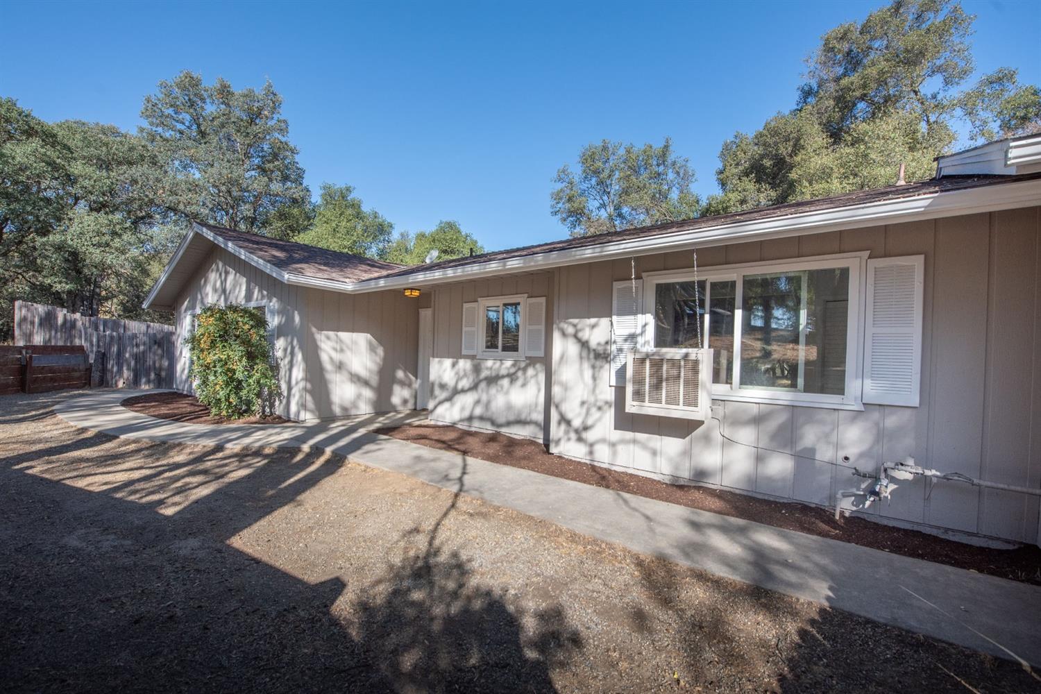 47459 Modoc Road Coarsegold, CA 93614 - Photo 6 of 38 Gallery Image 6