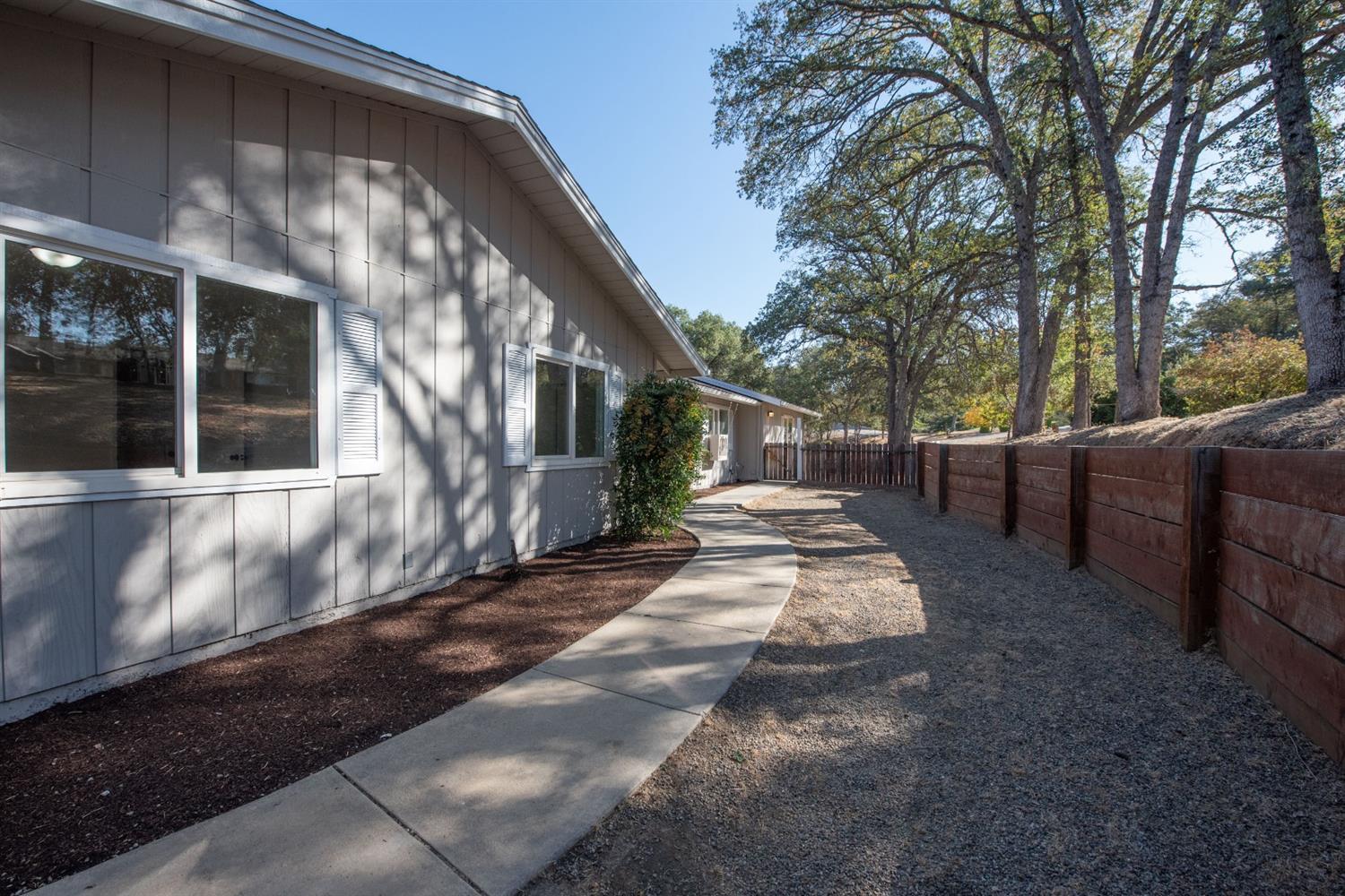 47459 Modoc Road Coarsegold, CA 93614 - Photo 7 of 38 Gallery Image 7