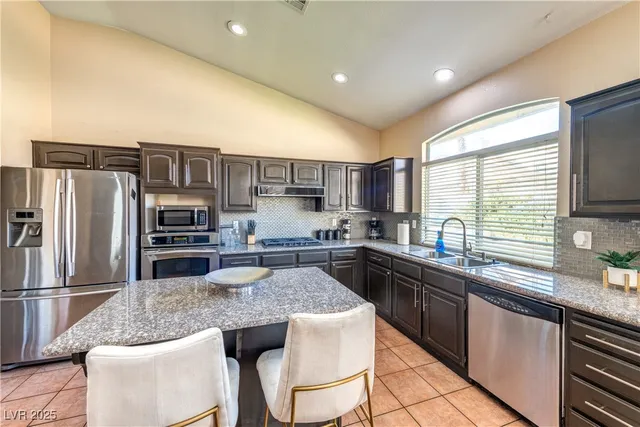 $3,000 | 8704 Las Posas Avenue, Las Vegas, NV 89147