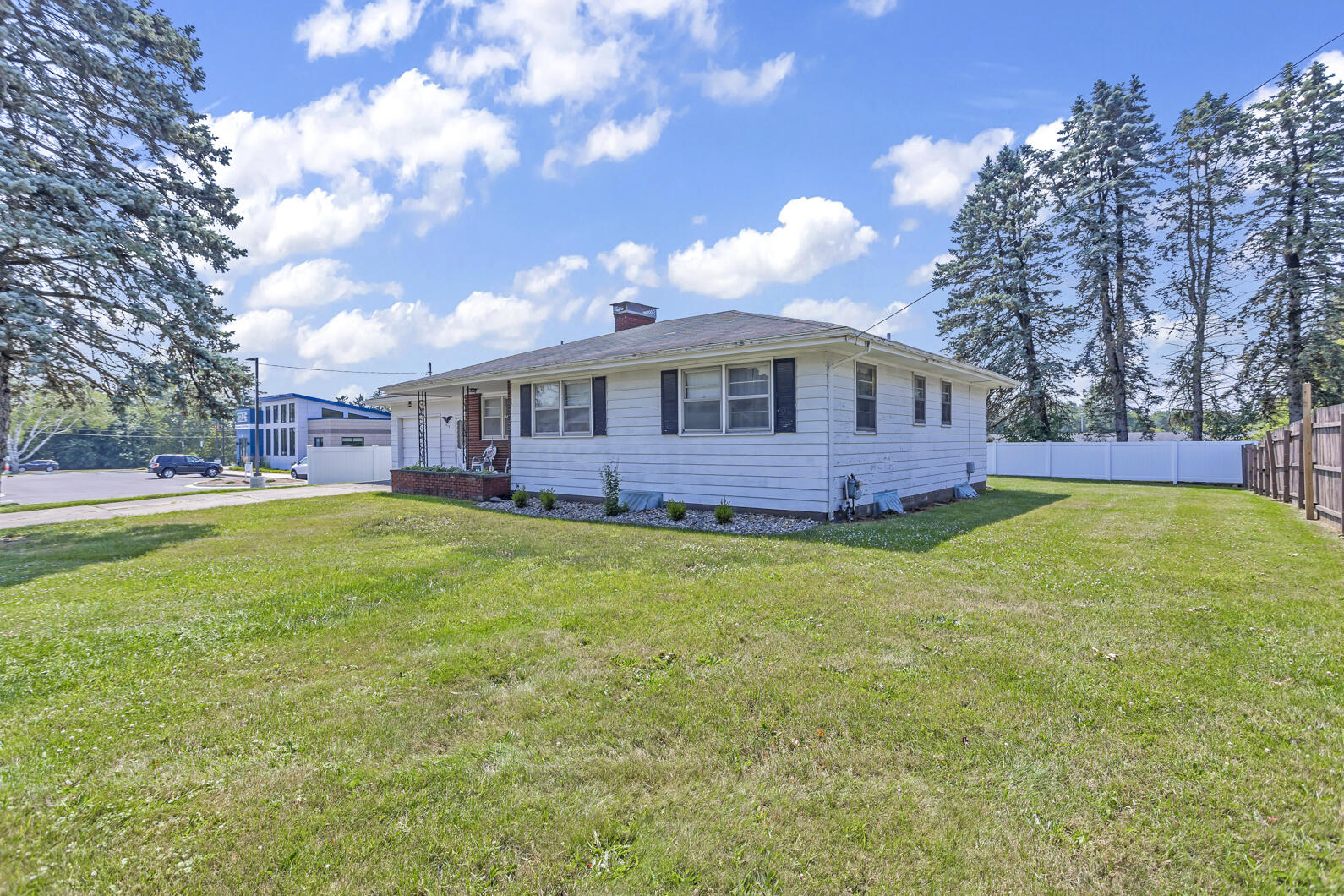 1313 West Parnall Road Jackson, MI 49201 - Photo 21 of 22 0N0A3129