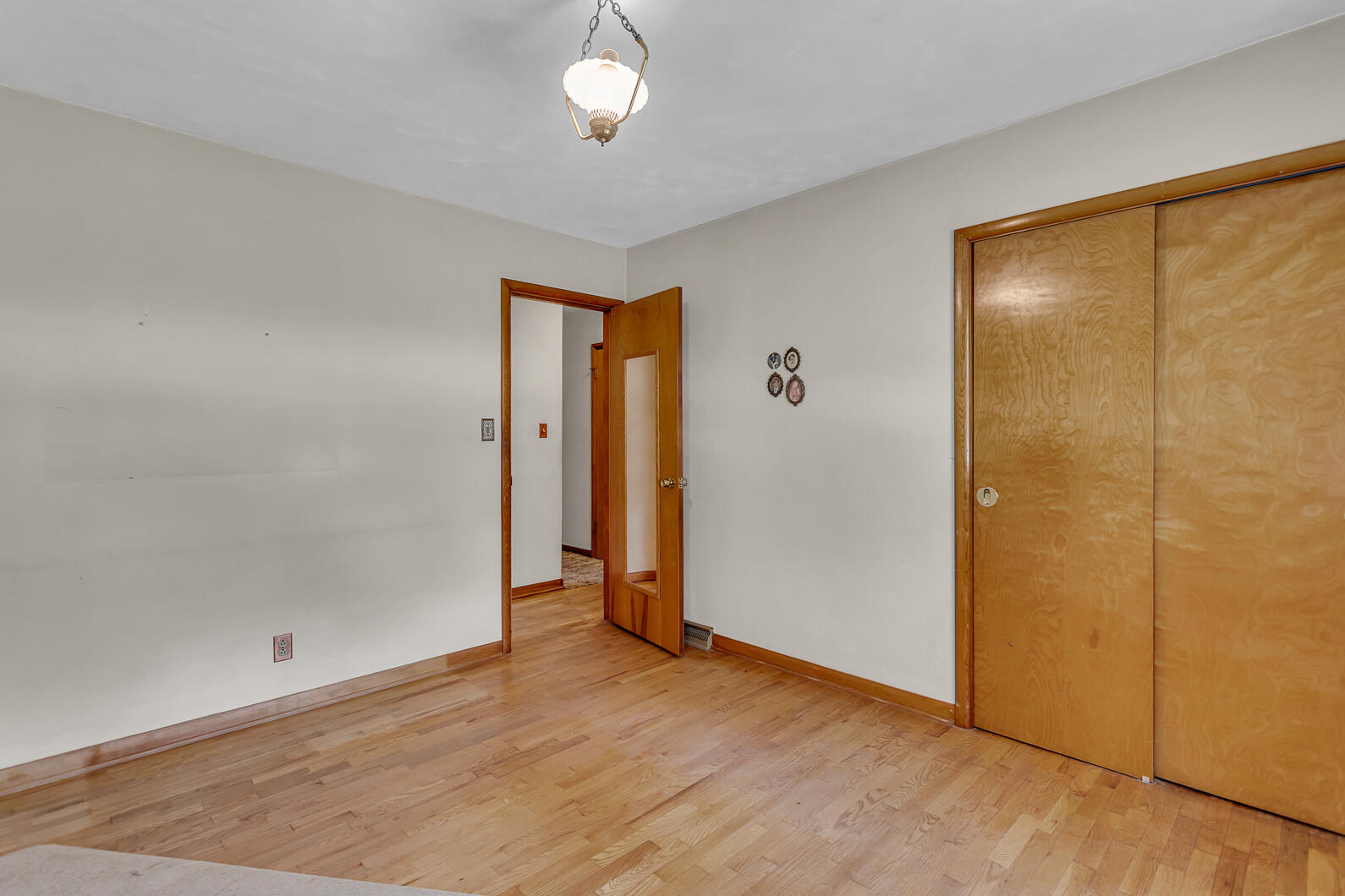 1313 West Parnall Road Jackson, MI 49201 - Photo 9 of 22 0N0A3165