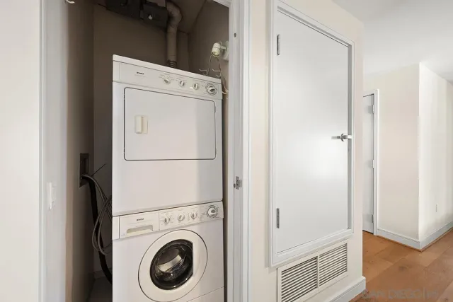 $1,500,000 | 645 Front Street, Unit 2102, San Diego, CA 92101