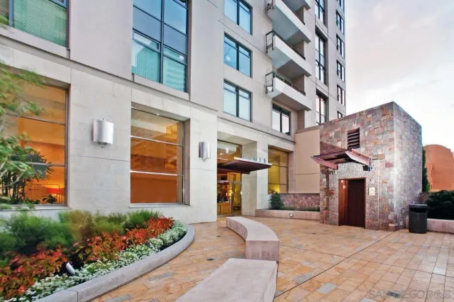 $1,500,000 | 645 Front Street, Unit 2102, San Diego, CA 92101