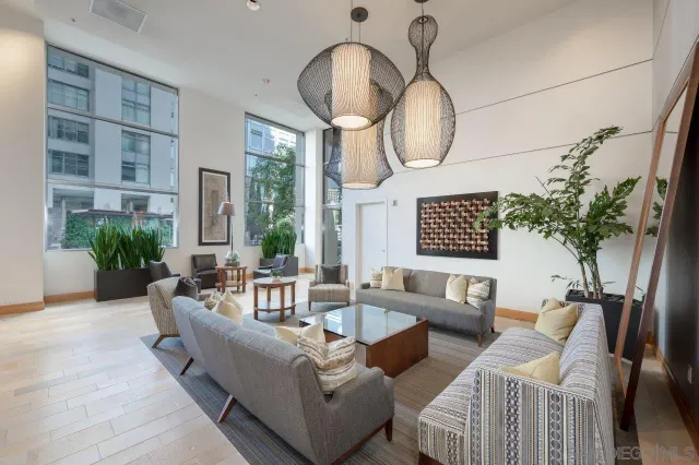 $1,500,000 | 645 Front Street, Unit 2102, San Diego, CA 92101