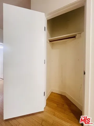 $2,700 | 3810 Wilshire Boulevard, Unit 303, Los Angeles, CA 90010