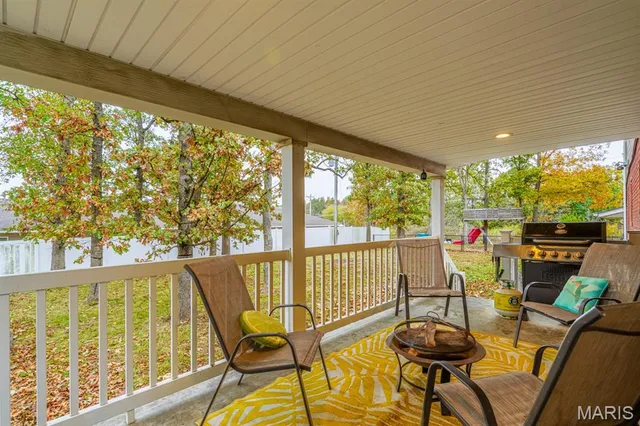 $275,000 | 695 Sidney Street, St. James, MO 65559