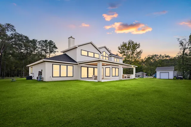 $949,000 | 3527 Mauriene Road, Huffman, TX 77336