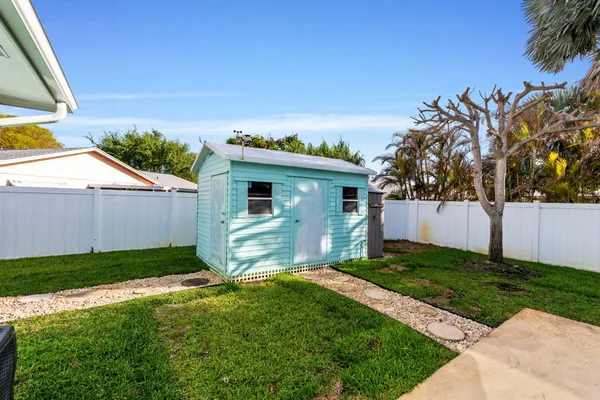 $3,500 | 8675 Southwest Keathley Court, Hobe Sound, FL 33455