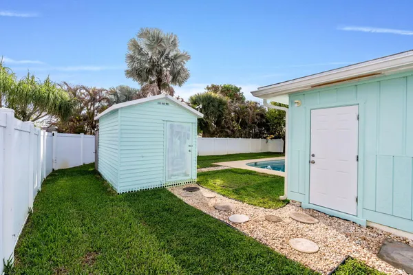 $3,500 | 8675 Southwest Keathley Court, Hobe Sound, FL 33455