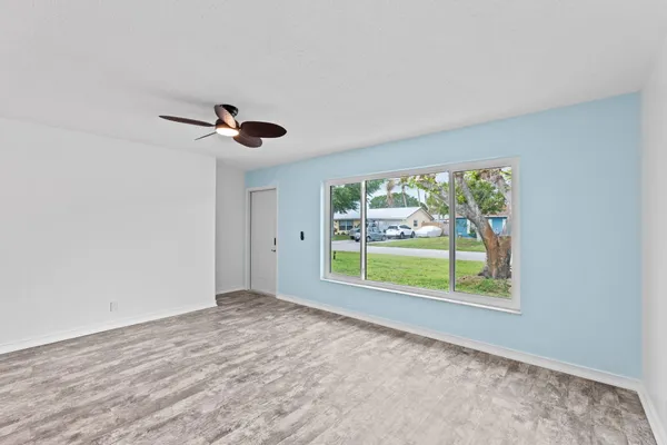 $3,500 | 8675 Southwest Keathley Court, Hobe Sound, FL 33455