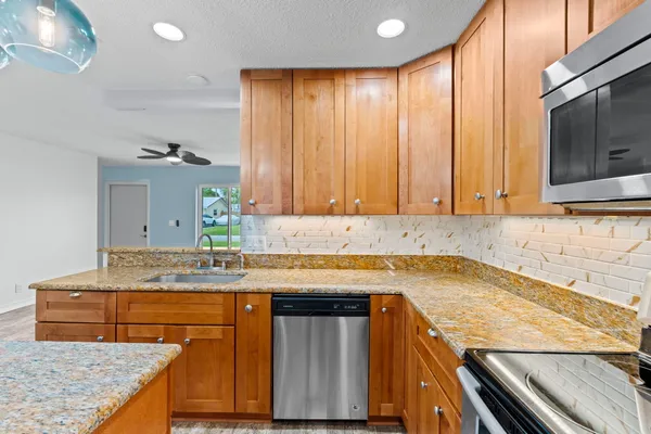 $3,500 | 8675 Southwest Keathley Court, Hobe Sound, FL 33455
