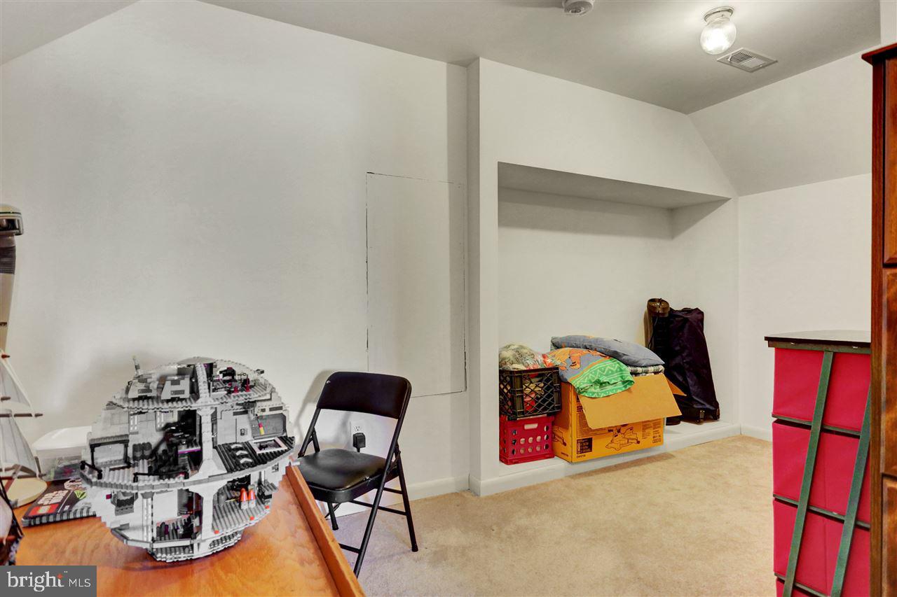 176 North Loop Road Mechanicsburg, PA 17055 - Photo 22 of 25 Gallery Image 22