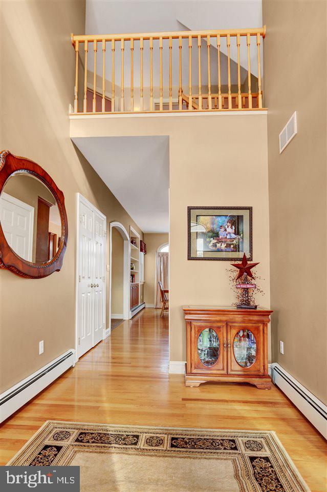 176 North Loop Road Mechanicsburg, PA 17055 - Photo 4 of 25 Gallery Image 4