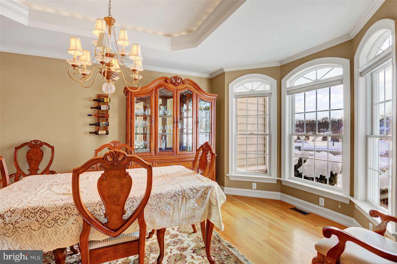 176 North Loop Road Mechanicsburg, PA 17055 - Photo 7 of 25 Gallery Image 7