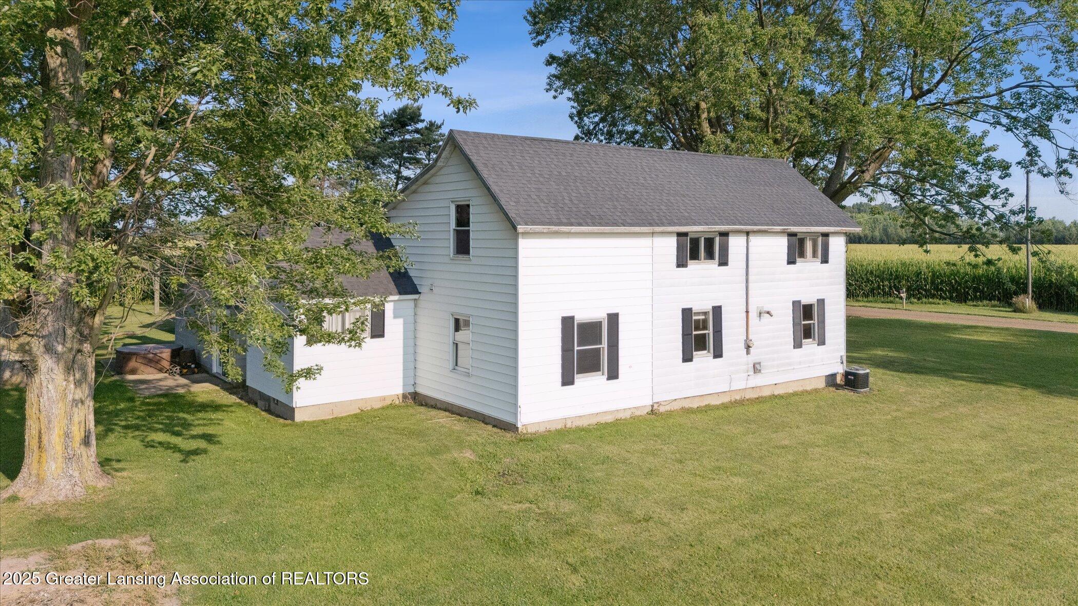 6103 West Roosevelt Road Middleton, MI 48856 - Photo 4 of 48 43-6103-W-Roosevelt-Rd-Middleton-MI-4885