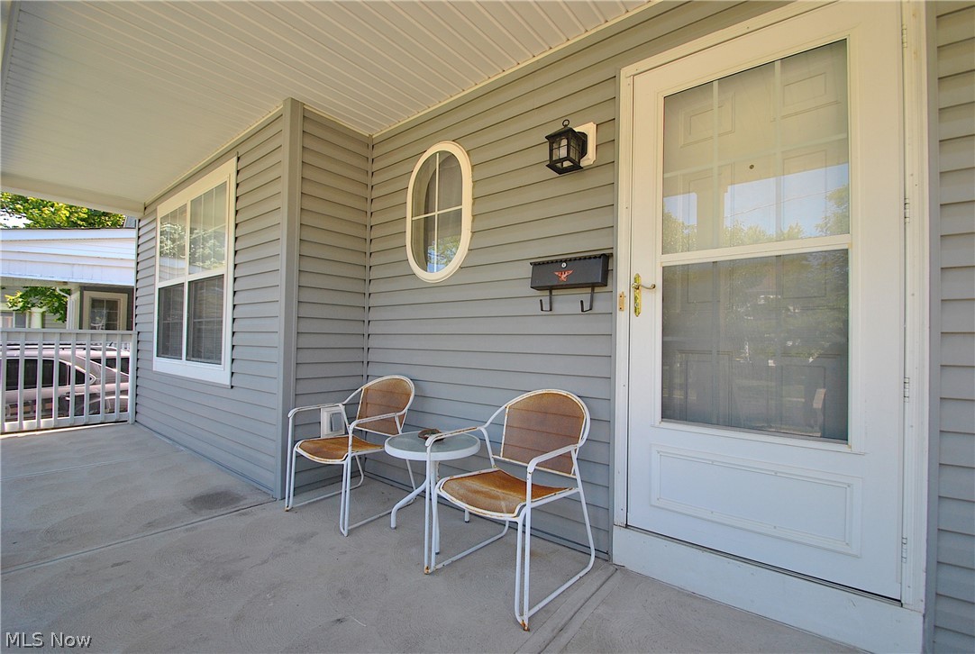 18100 Landseer Road Cleveland, OH 44119 - Photo 2 of 25 Gallery Image 2