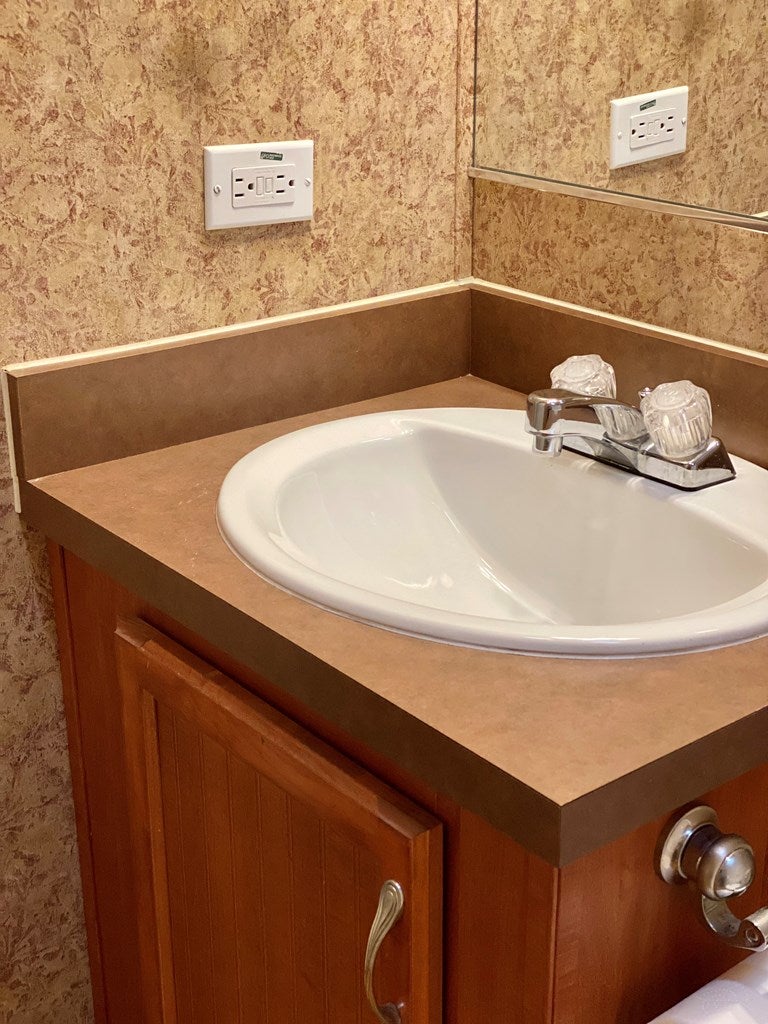 12917 Redstone Ridge Road Hesston, PA 16647 - Photo 27 of 54 Main Full Bath