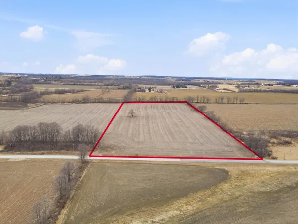 $165,000 | Hayton Road, New Holstein, WI 53061