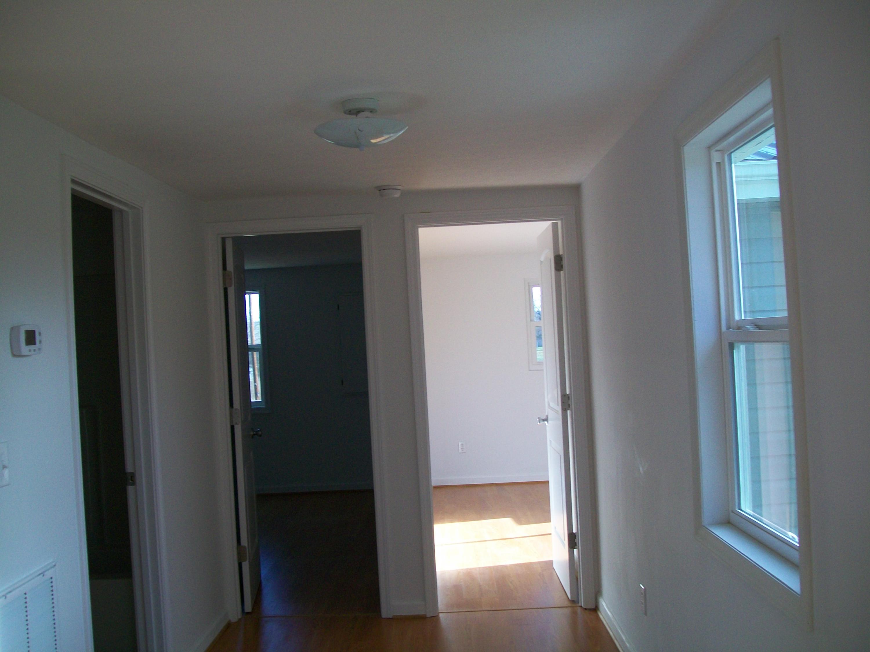 207 Timber Ridge Fincastle, VA 24090 - Photo 14 of 28 Hallway 2