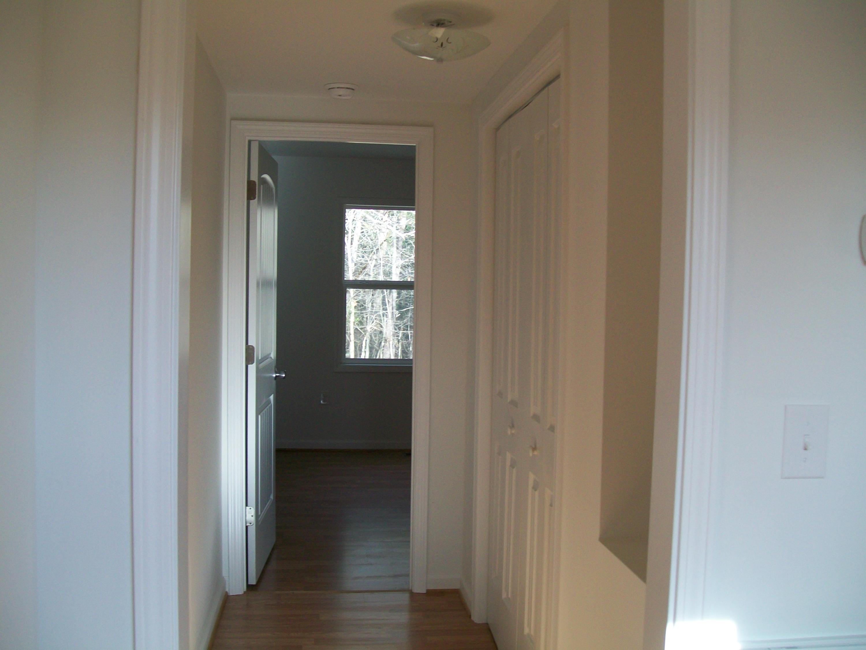 207 Timber Ridge Fincastle, VA 24090 - Photo 15 of 28 Hallway