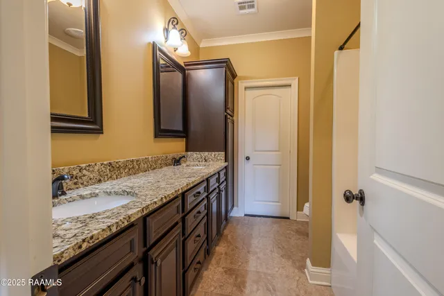 $410,000 | 11417 Twin Oaks Circle, Maurice, LA 70555