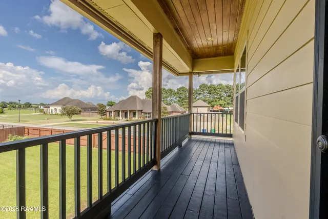 $410,000 | 11417 Twin Oaks Circle, Maurice, LA 70555