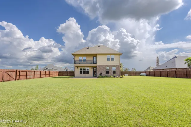 $410,000 | 11417 Twin Oaks Circle, Maurice, LA 70555