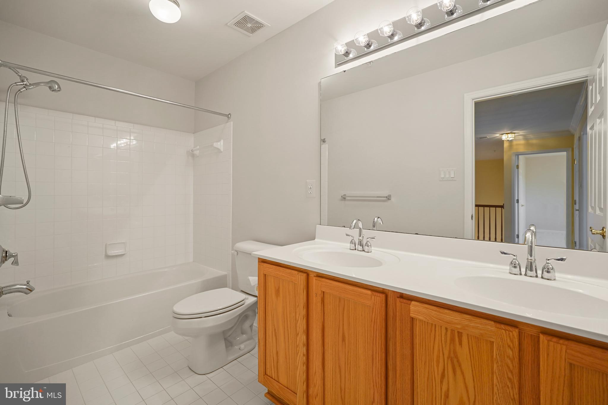 8525 Meadowsweet Road, Unit 8525 Baltimore, MD 21208 - Photo 28 of 50 Gallery Image 28