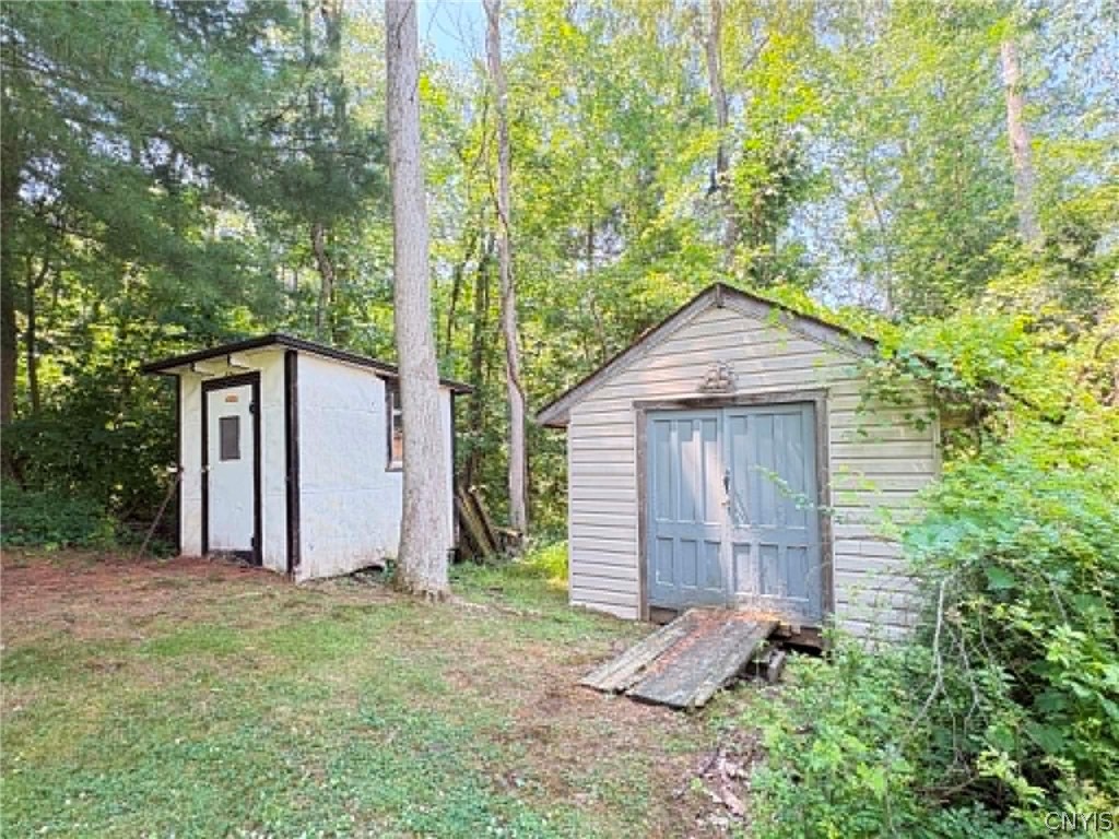 214 Button Shores Road Van Buren, NY 13027 - Photo 31 of 41