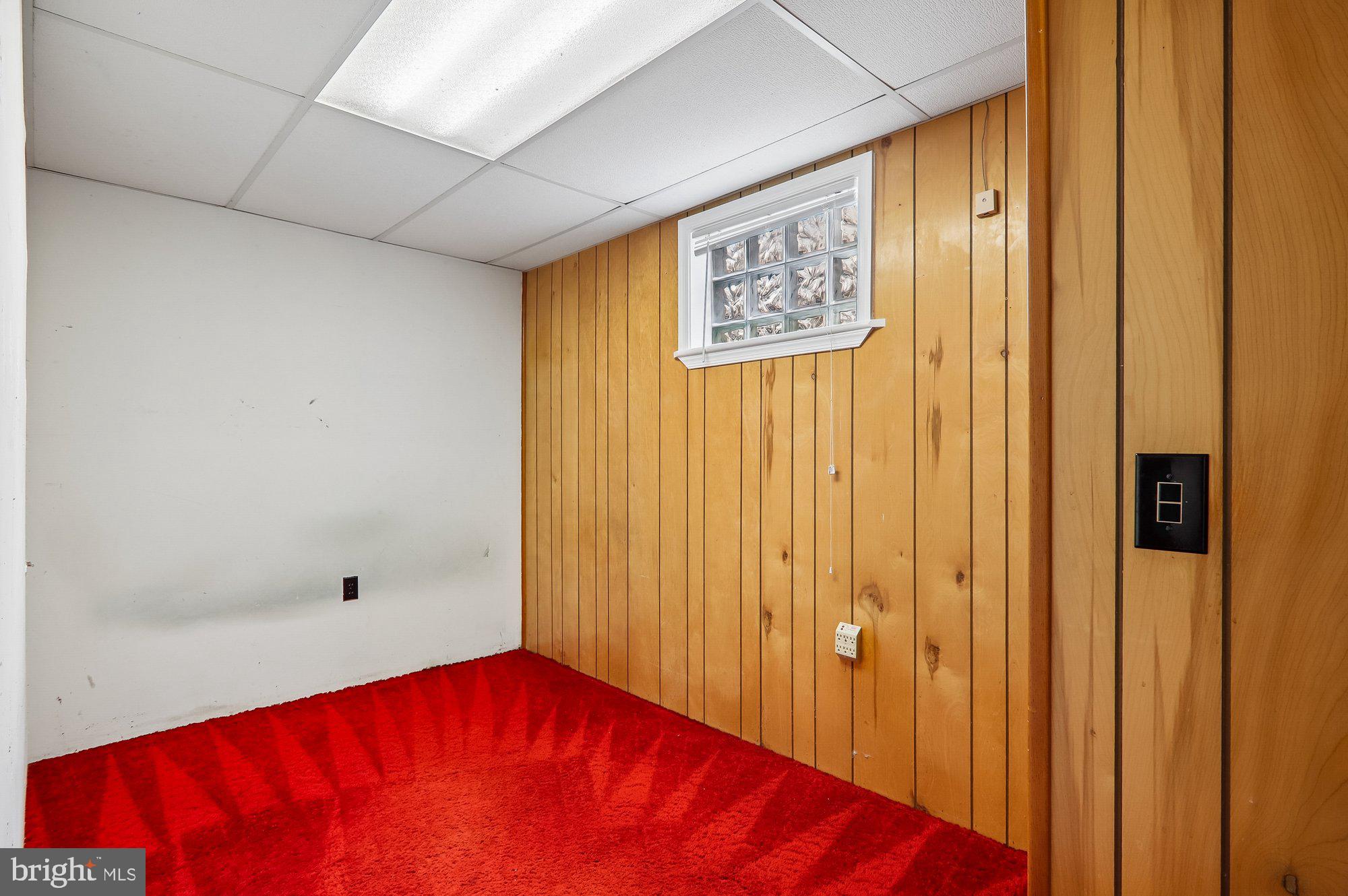 808 Johnson Avenue Silver Spring, MD 20904 - Photo 14 of 20 Den