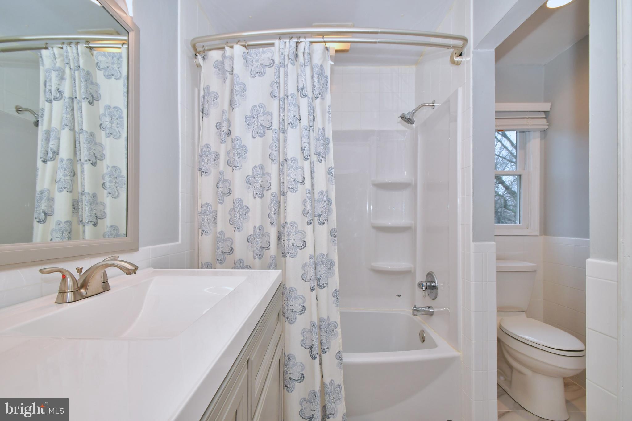 720 Falconer Road Joppa, MD 21085 - Photo 17 of 40 Beautiful double sink.