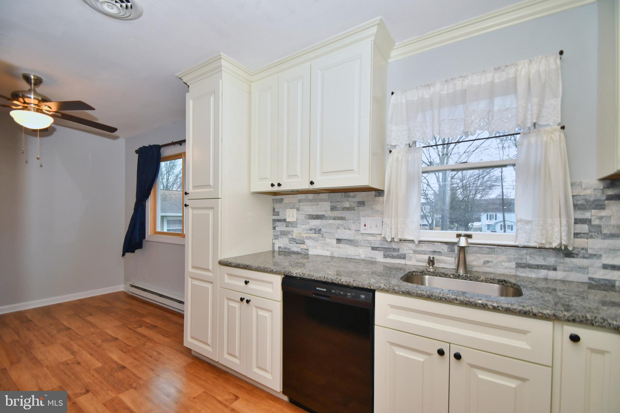 720 Falconer Road Joppa, MD 21085 - Photo 7 of 40 Dining room off the kitchen.
