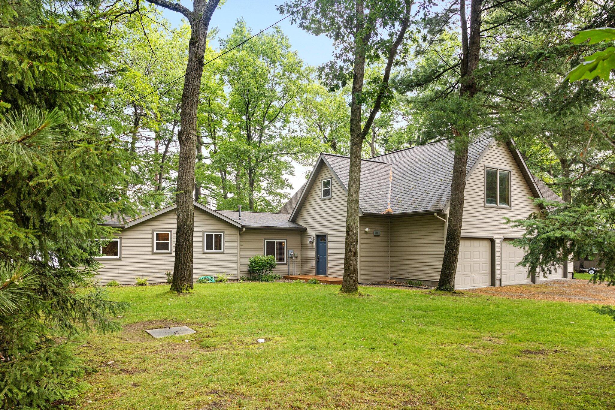 2042 Cobb Road Lewiston, MI 49756 - Photo 3 of 53 Gallery Image 3