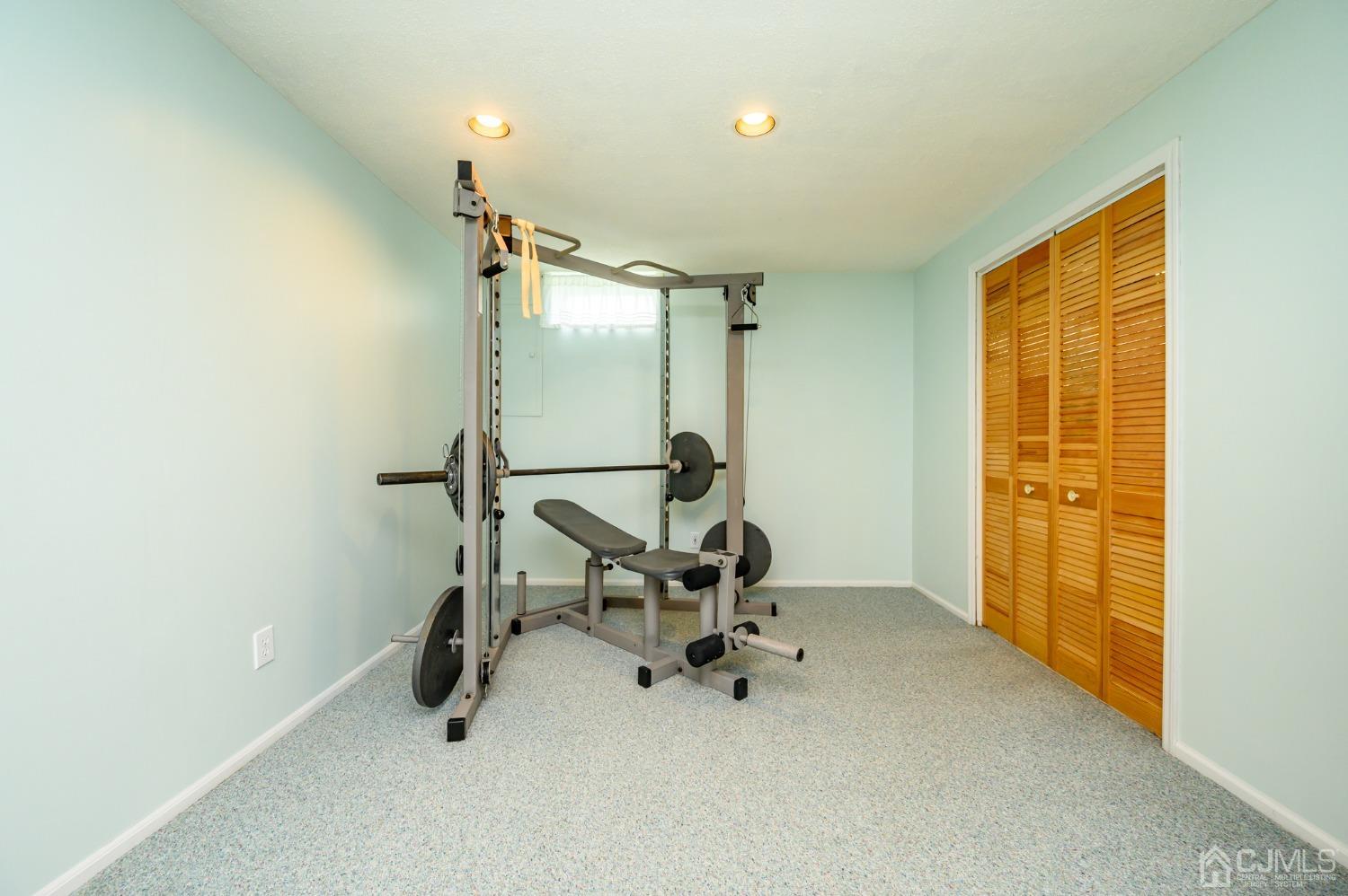 709 Henderson Road Lumberton, NJ 08048 - Photo 36 of 46 a view of workspace